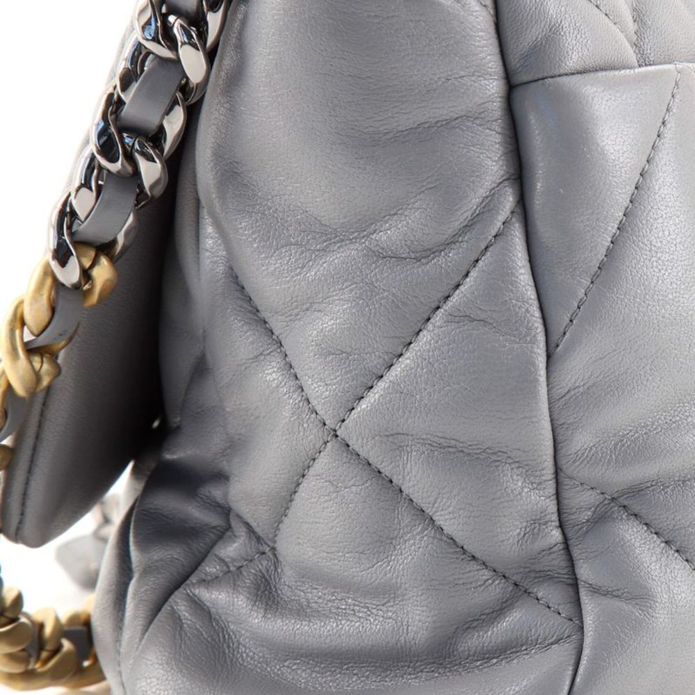 Chanel 19 Flap Bag Quilted Lambskin Large Gray - Picture 8 of 11